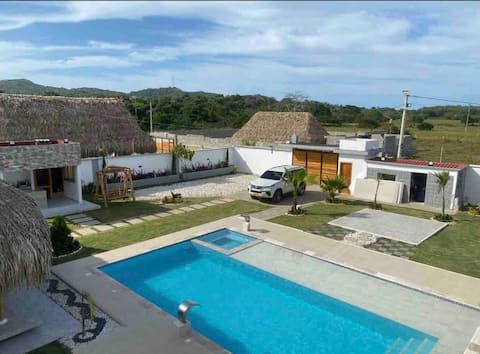 Santa Veronica Cabin