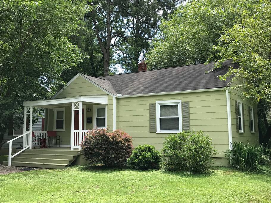 Cozy Cottage in Watts Hillandale Bungalows for Rent in Durham, North Carolina, United States