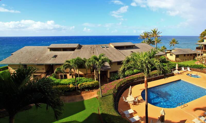 Oceanview 3BR, 3-1/2BA with AC Throughout gallery image 2