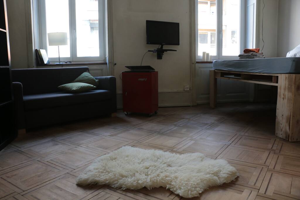spacious bedroom