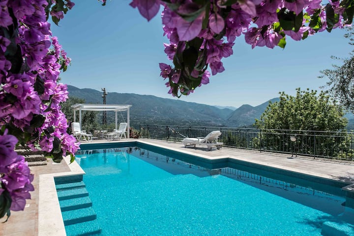 La Fonte Su, Luxury House . A heaven near Rome.