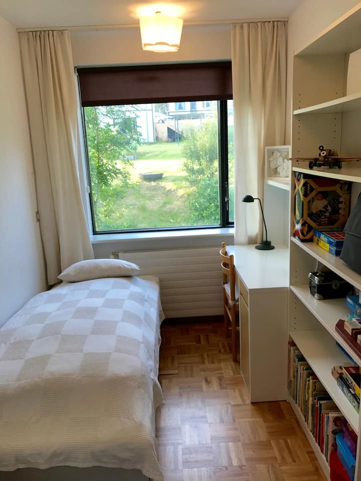 Spálňa 3 s jednou jednolôžkovou posteľou