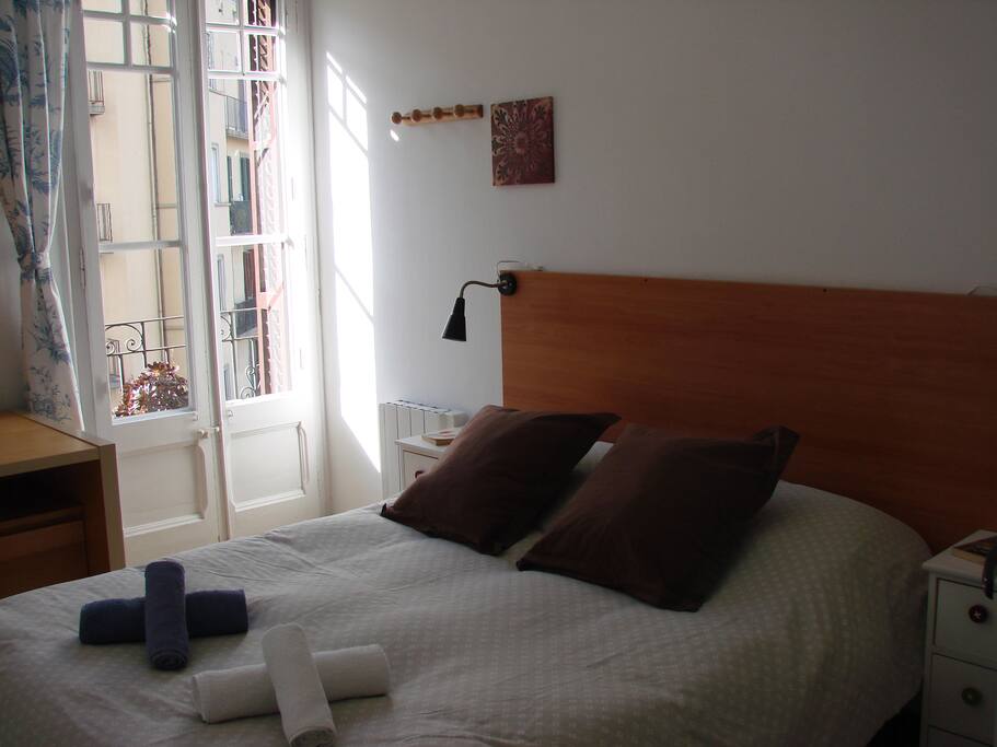 Habitación desde puerta de entrada