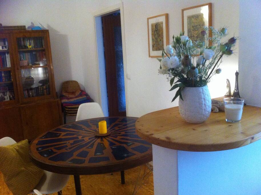 living area/kitchen
