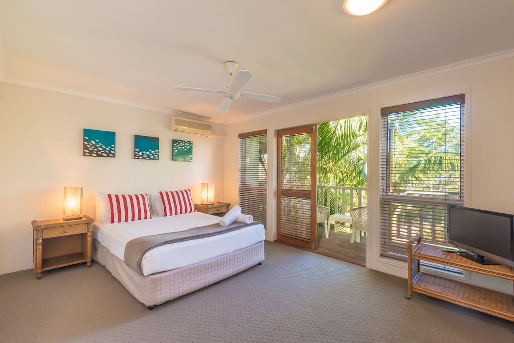 4 Bedroom Unit - Main Bedroom