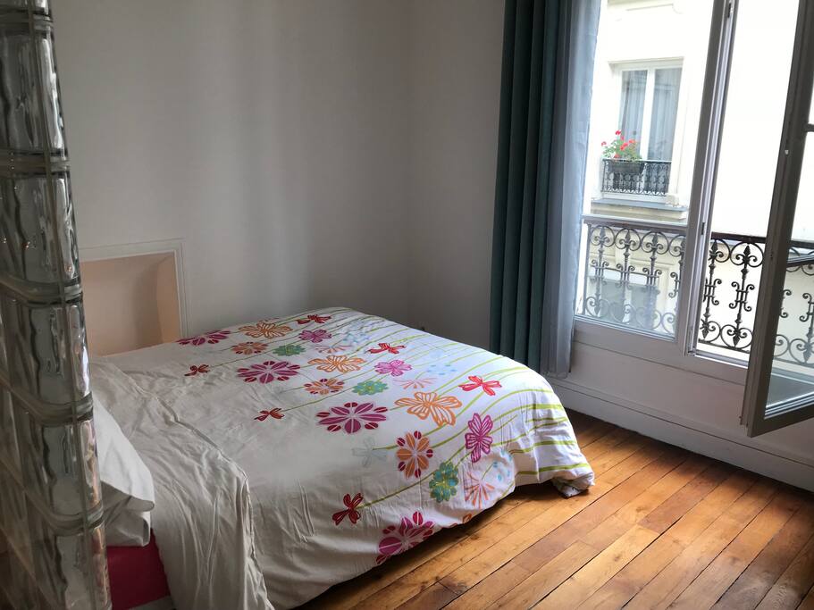 Bedroom 1, view on private garden, double blackout curtains