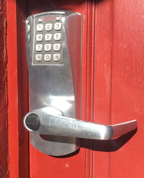 Key code entry any time, no keys to pick up. Self check-in is quick and simple 24/7