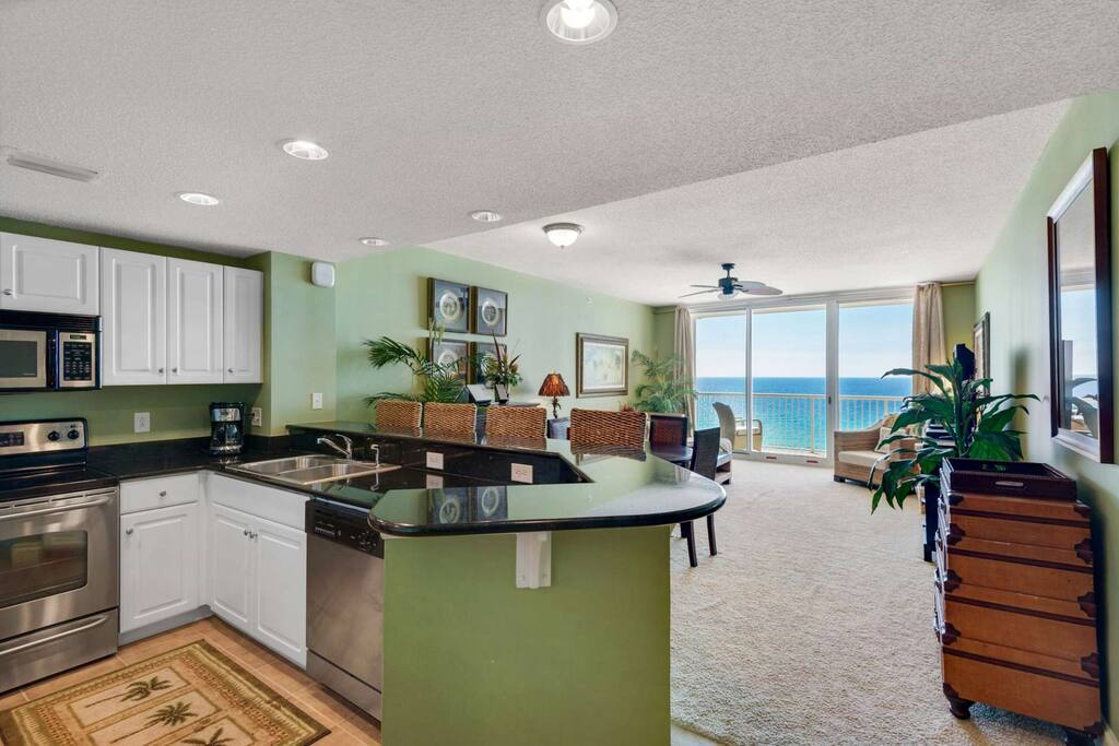 Never rented two bedroom on the 10th floor at Majestic! Beautiful decor! Sleeps 4