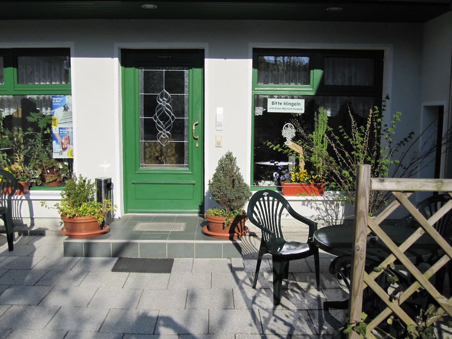 Eingang / Terrasse