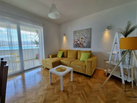 Top performing Airbnb: Sea view 2BR apartment with terrace - ViDa A2 in Arbanija