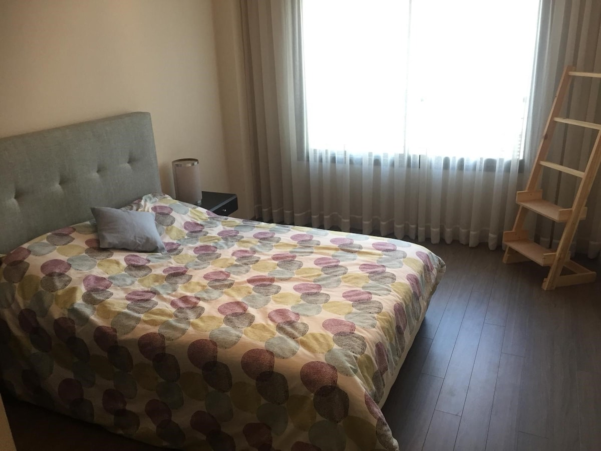 Habitación con cama doble 