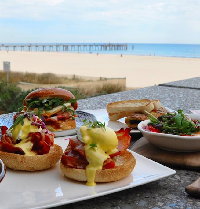 Enjoy a delicious breakfast at the downstairs restaurant.