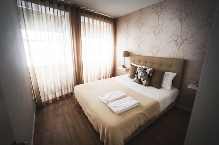 Brand NEW Designer Home * In The ♥ Of Porto*