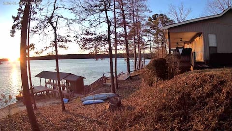 Top Airbnb: Big Water, Sunset Station Lake Martin in Alexander City