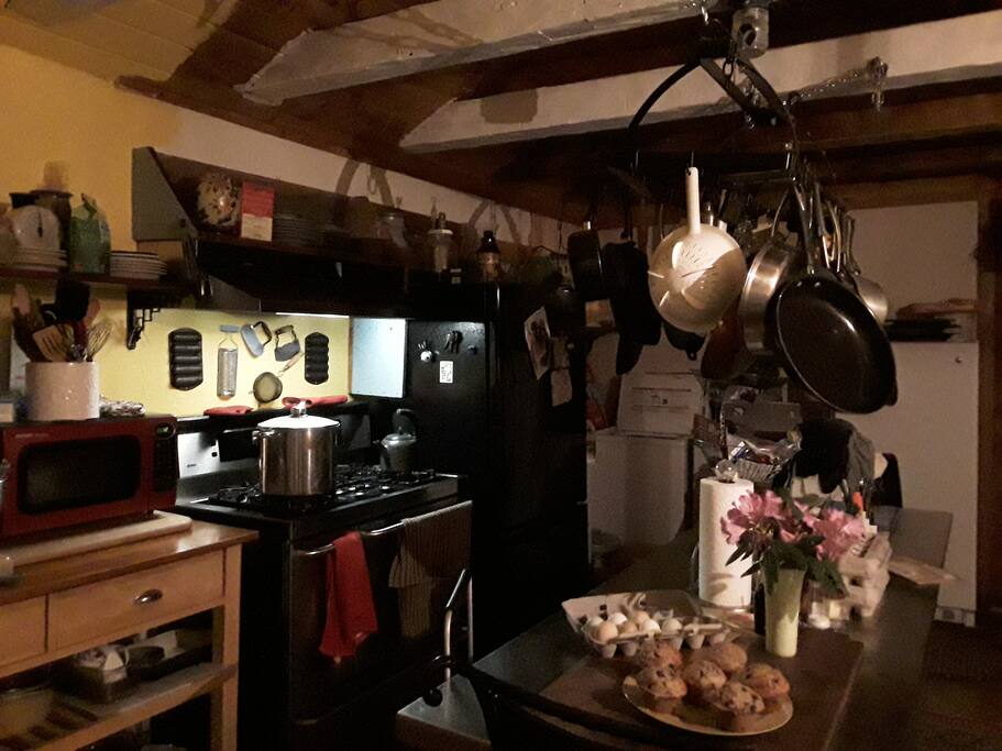 Cooking area and laundry