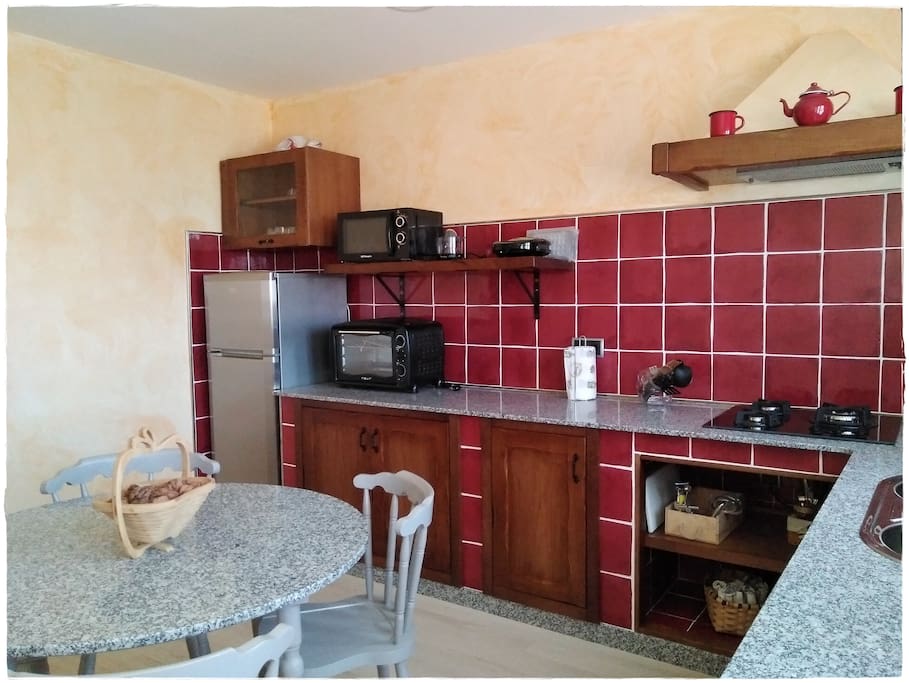 Cocina rustica equipada completamente