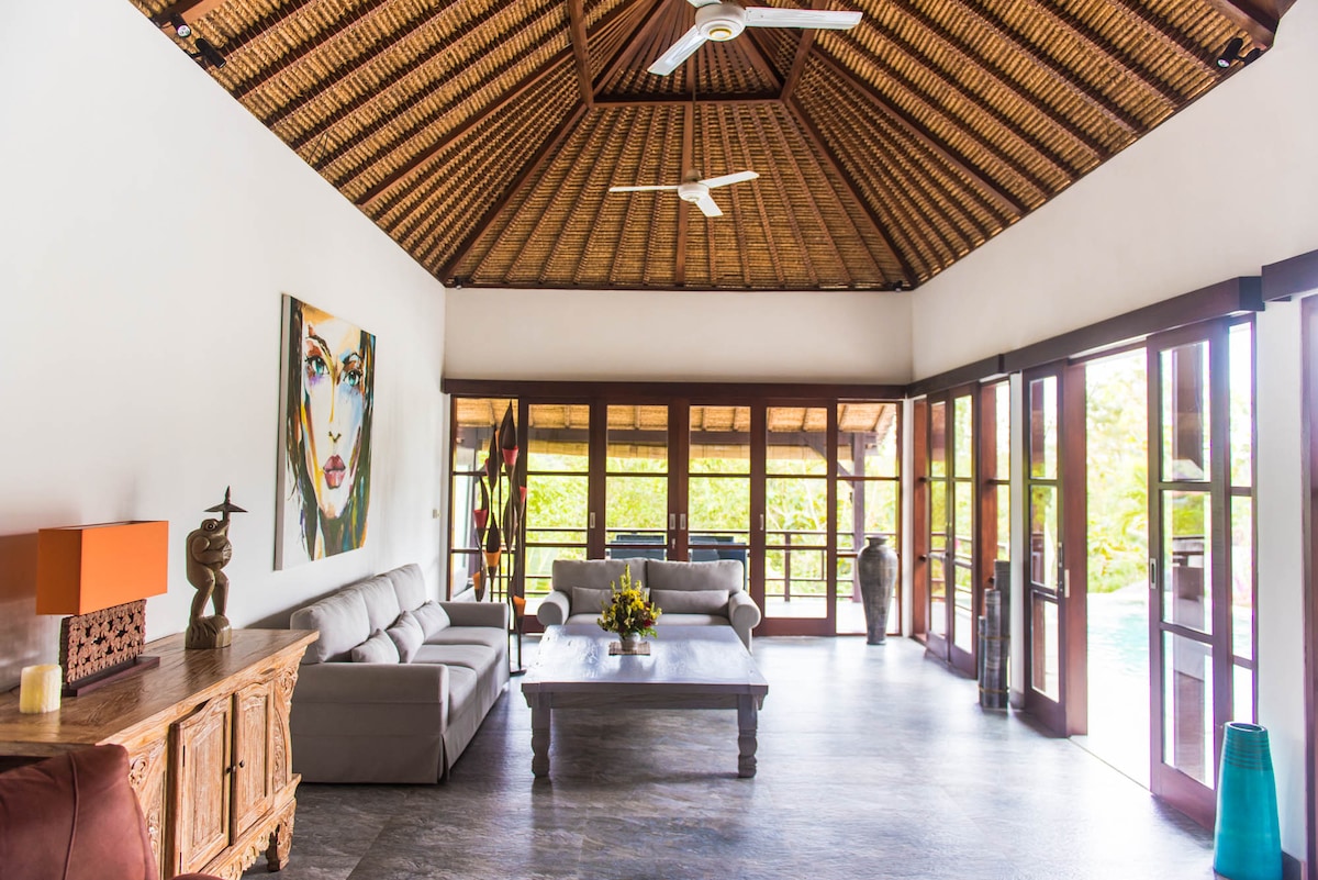 Villa in Uluwatu · ★4.78 · 3 bedrooms · 3 beds · 3 private baths, συγκρίσιμο Airbnb