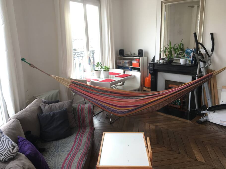 Salon/Salle à manger Vue 1