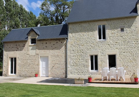 Countryside lodge at the gates of Bayeux