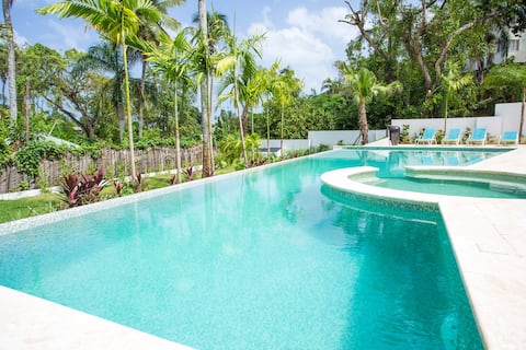 PERFECT, 2 Bedrooms/AC, CHARMING SAFE  Apartment