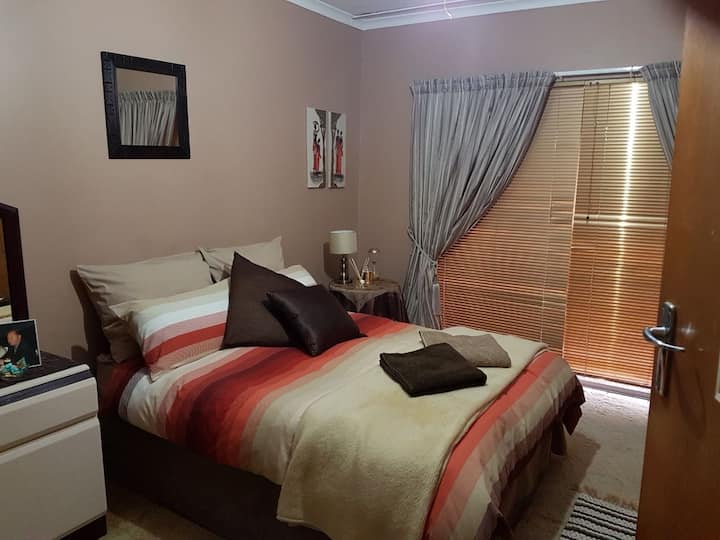 Dhoma kryesore e gjumit 2