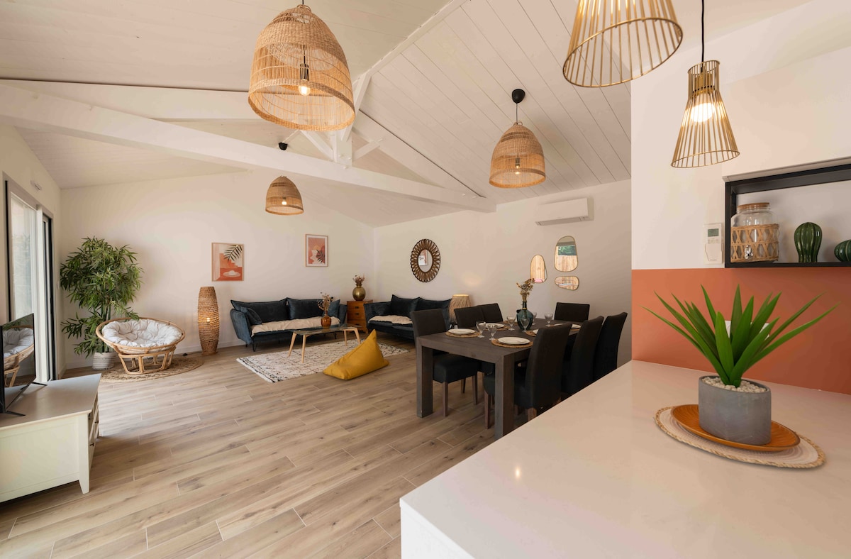 Successful Airbnb property: Beautiful Villa near the beach in Saint Georges De Didonne