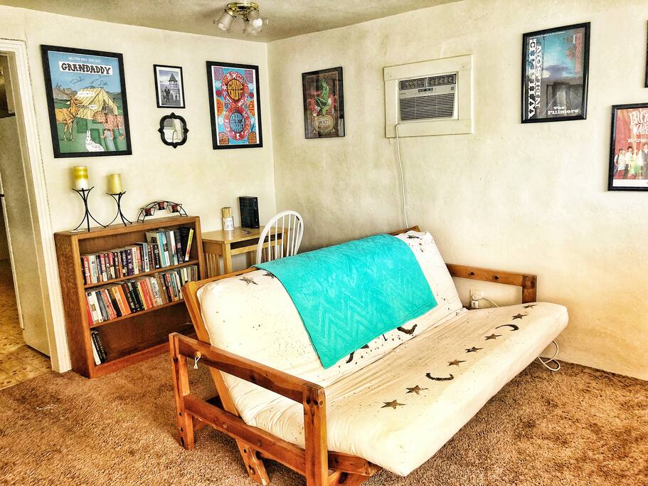 Space for streaming your favorite shows, plus space for working on your laptop: our high-speed wifi facilities both activities.
