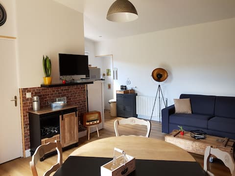 Cottage with pool and jacuzzi, 1.5 hours from Paris