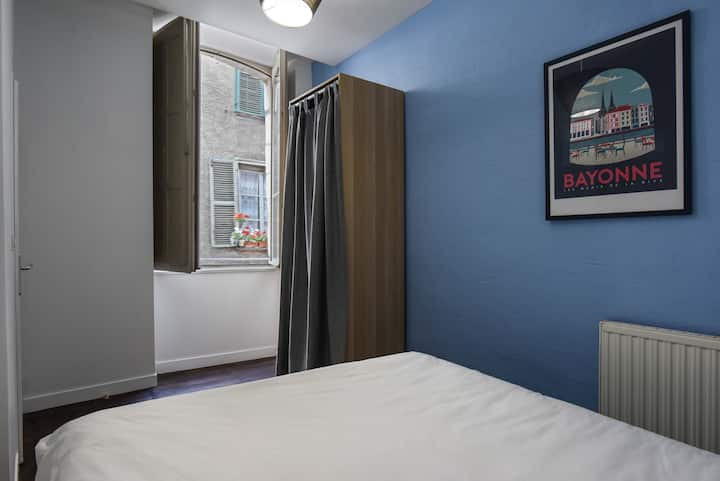 غرفة النوم 1