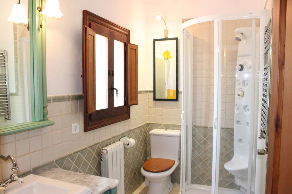 Baño con ducha