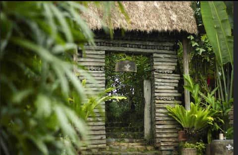 Umah d'Alas,2 bedroom wooden house with breakfast