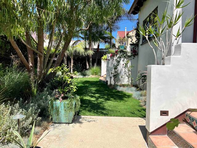 Please message me for availability! gallery image 3