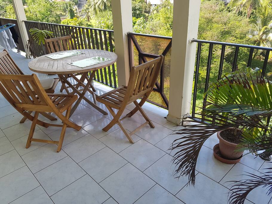 Terrasse sur verdure 25m²