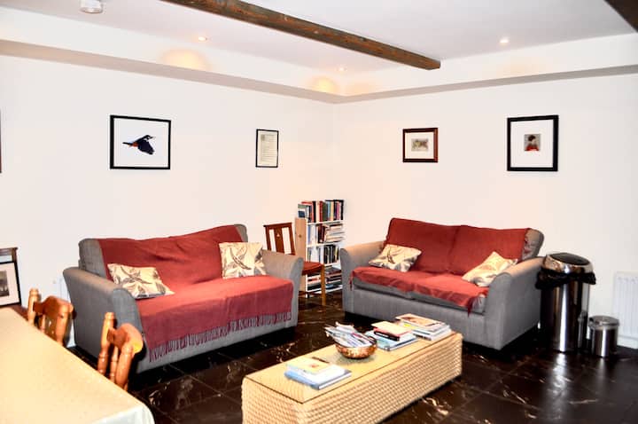 Charming Stable Apartment- Parking Queen’s/malone - Belfast