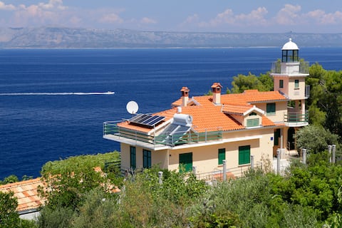 Unique 3 bedroom seaside villa with pool