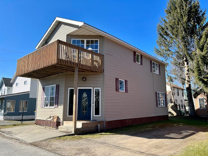 10 Best Airbnb Vacation Rentals In Sylvan Beach, New York Updated