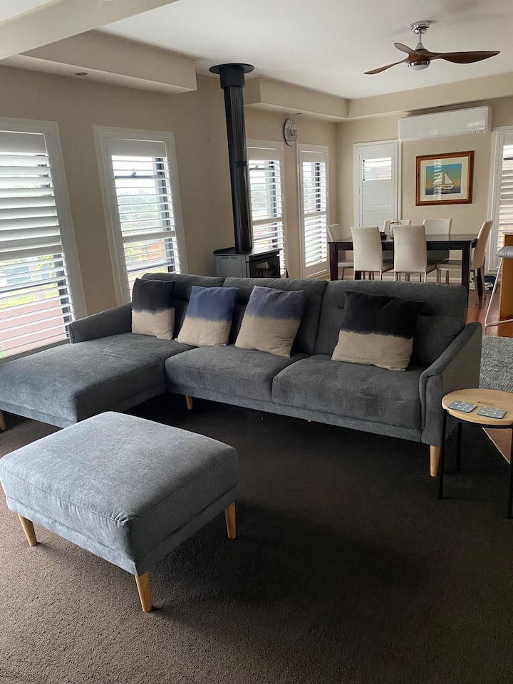 أريكة مريحة. 