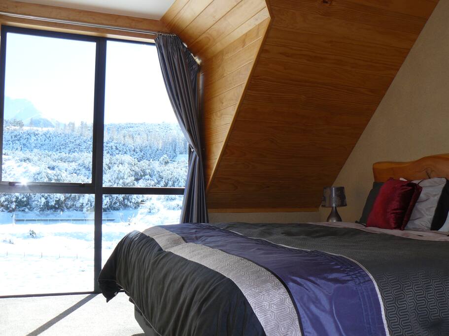 super king bed (can split into 2s) with amazing views