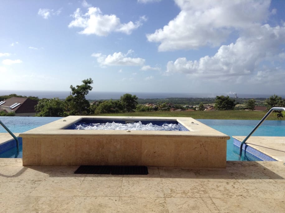 Hot tub and Jacuzzi,relax and enjoy the stunning views of the Caribbean sea