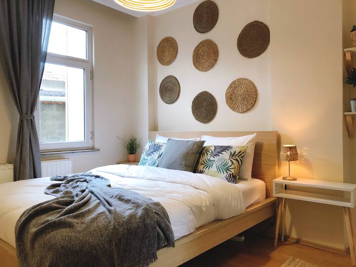 Comfy & Spacious Flat in the Center of Cihangir Apartments for Rent