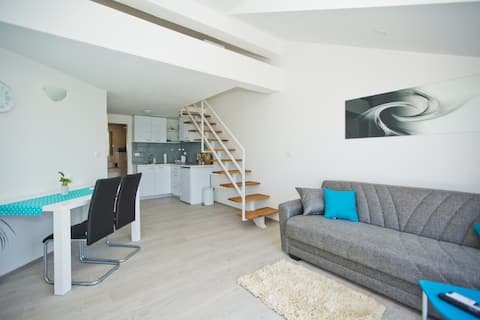 Popular Airbnb listing: APARTMENT JURIĆ 3- BRAND NEW WITH AMAZING VIEW in Hvar