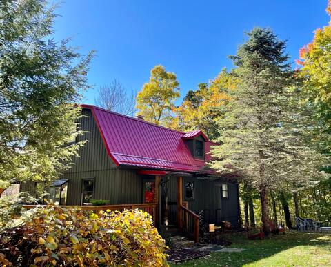 SkyBarn on Rocky Knob - Views Relaxation Adventure