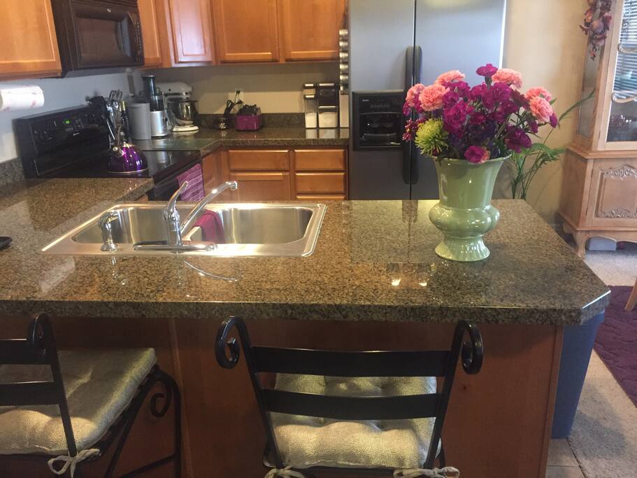 Eat In Kitchen