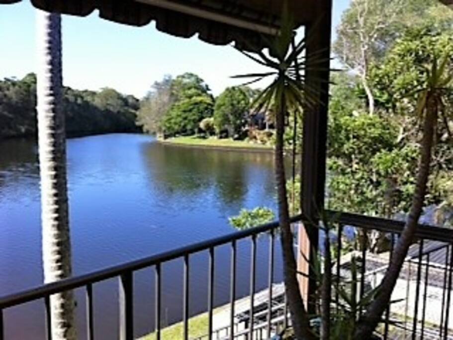 Canal living at your back door