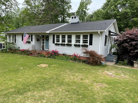 Cozy home on a quiet street