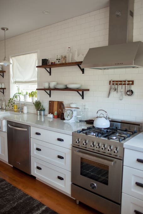 Italian gas range