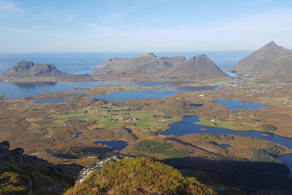 View of Straume from Lynghaugtind
