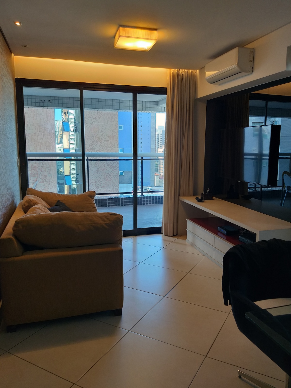 Foto do anúncio de Apartamento mobiliado na beira mar em Beira Mar, Fortaleza