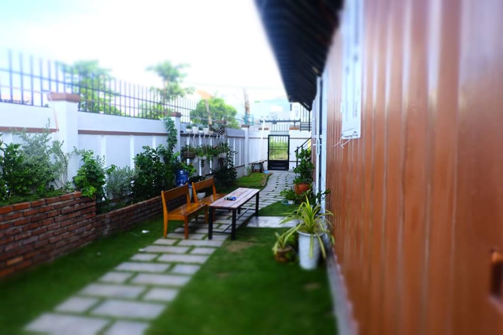 Container House Garden