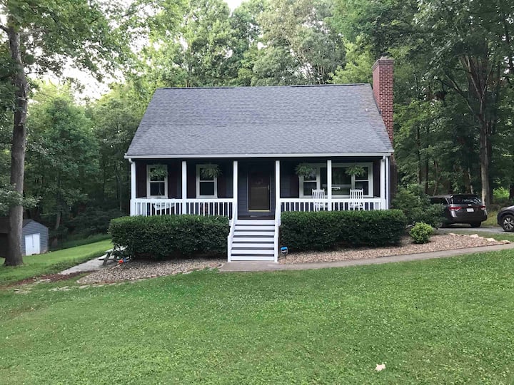 Country Retreat Perfect for Large Families Houses for Rent in